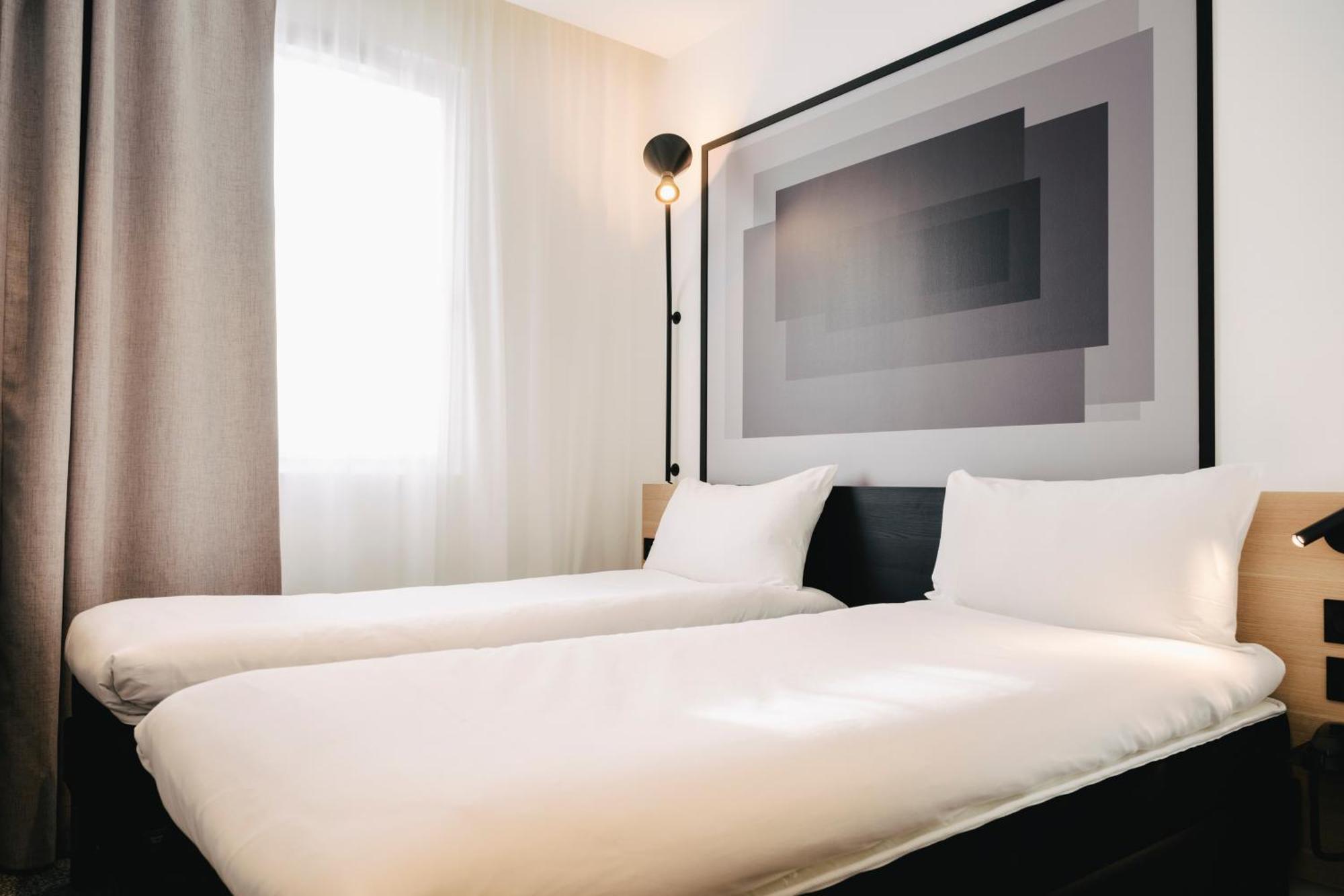 Ibis Rouen Centre Rive Droite Pasteur Hotel Exterior photo